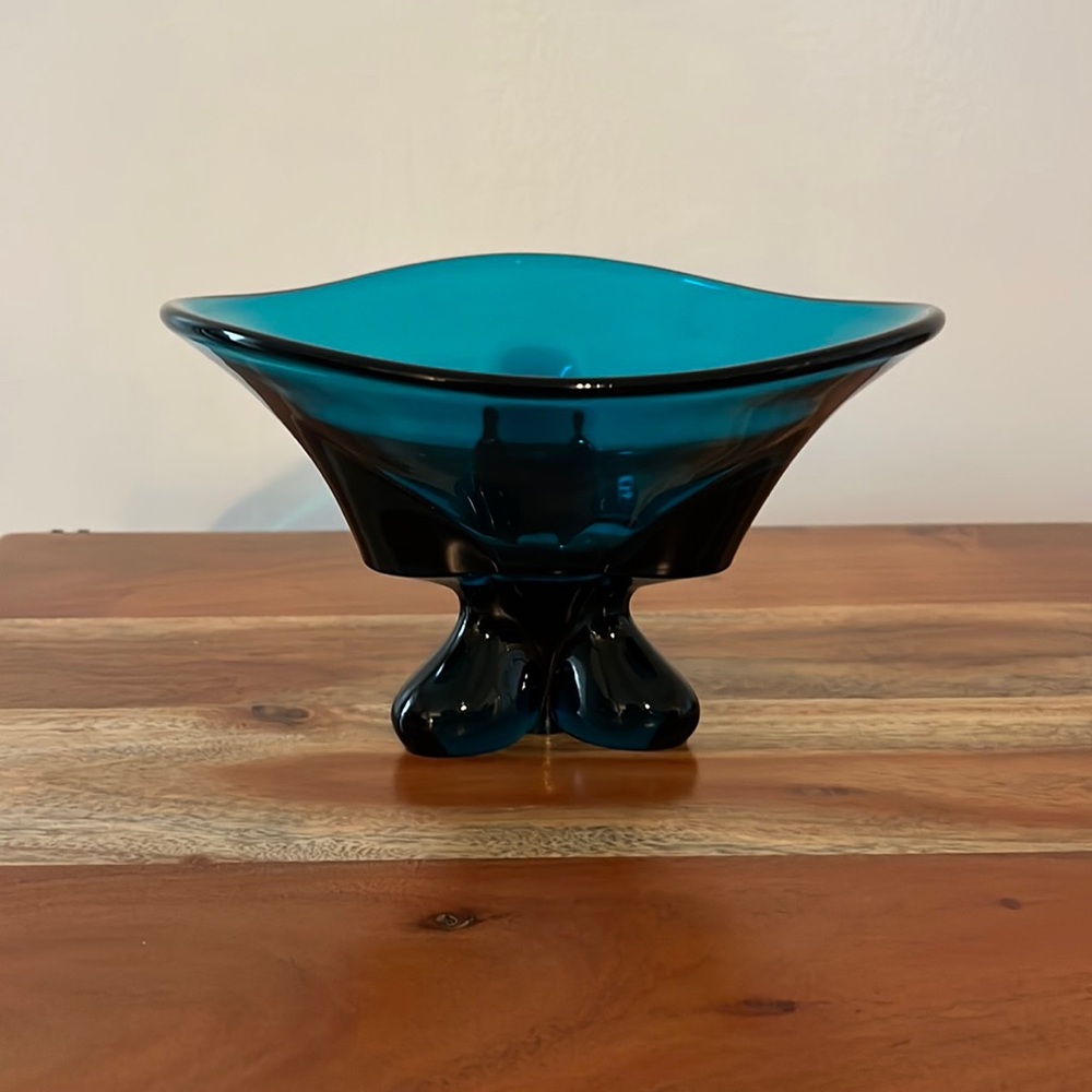 Vintage Mid Century Modern MCM Blue Viking Art Glass Pedestal Bowl.